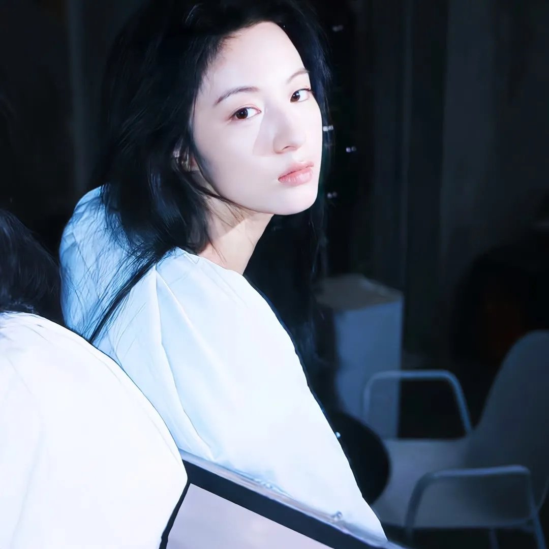 白船